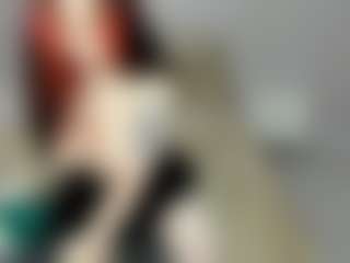 Live cam show with KellyFoss - Body Massage on Gym Cam Girls