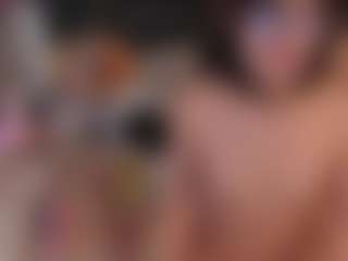 Live cam show with noah-cherry - Colombia on Camsoda