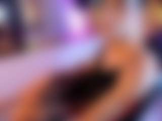 PeachMonroe's Live Sex Cam Show