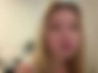 Live cam show with Kristina - New Bedroom on sexylive.show