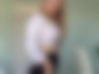 Live cam show with Sayla - Ass Clapping on fuklive.com