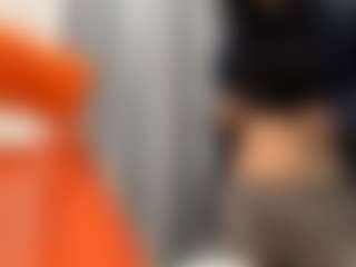 Live cam show with TennieWeill - Big Tits on TeamSkeetLive