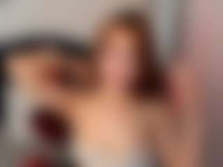 Live cam show with ZoeeStar - New Blowjob on Milfs Live