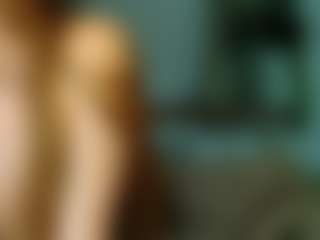 Aurelia-Thorn's Live Sex Cam Show