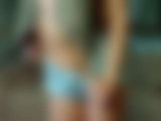 Aurelia-Thorn's Live Sex Cam Show