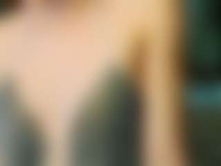 Aurelia-Thorn's Live Sex Cam Show