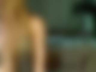 Live cam show with Aurelia-Thorn - Moaning on Fling VIP Chat