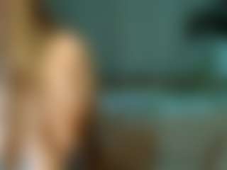 Aurelia-Thorn's Live Sex Cam Show