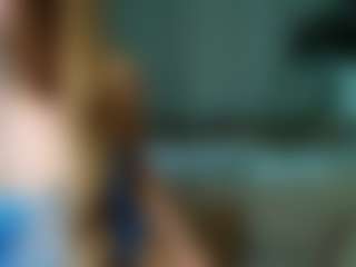 Aurelia-Thorn's Live Sex Cam Show