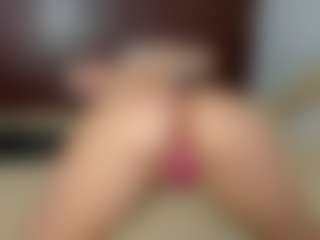 loreen22's Live Sex Cam Show