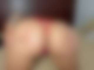 loreen22's Live Sex Cam Show