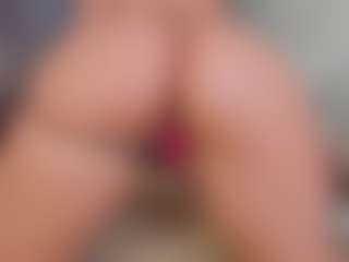 loreen22's Live Sex Cam Show