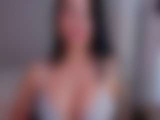 MiaBankss's Live Sex Cam Show