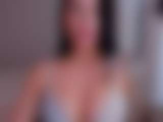 MiaBankss's Live Sex Cam Show