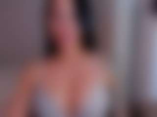 MiaBankss's Live Sex Cam Show