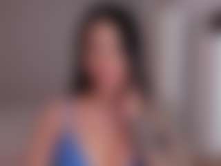 MiaBankss's Live Sex Cam Show