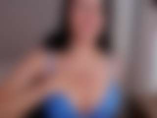 MiaBankss's Live Sex Cam Show
