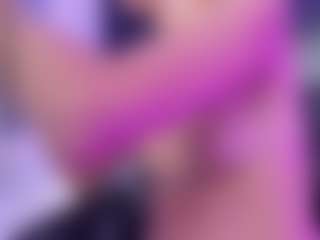 Naia-Bellemont's Live Sex Cam Show
