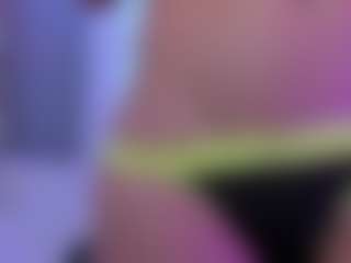 Naia-Bellemont's Live Sex Cam Show