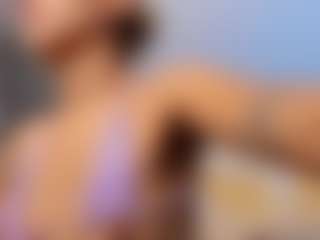 Live cam show with Naia-Bellemont - Blonde Hair Dildo on StripNow