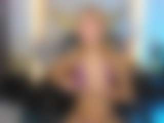 Naia-Bellemont's Live Sex Cam Show