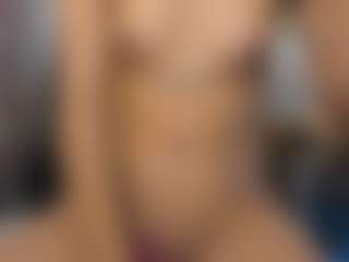 Naia-Bellemont's Live Sex Cam Show