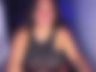 Karlathompson's Live Sex Cam Show