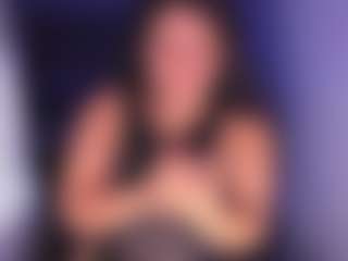 Karlathompson's Live Sex Cam Show