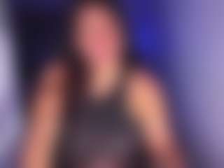 Karlathompson's Live Sex Cam Show