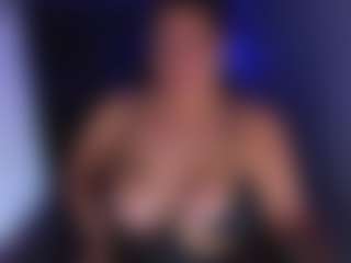 Karlathompson's Live Sex Cam Show