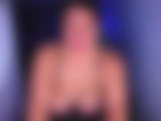 Karlathompson's Live Sex Cam Show