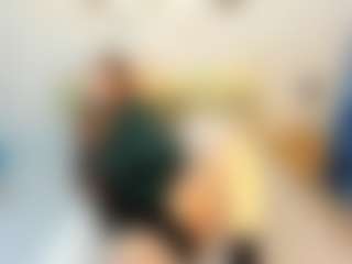 Live cam show with Alice - Moaning on sexylive.show