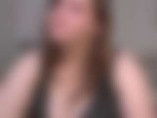 Live cam show with Aliica-Keller - New Brown Eyes on TottyGirls
