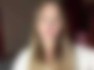 Maelle's Live Sex Cam Show
