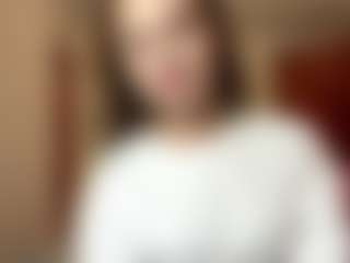 Maelle's Live Sex Cam Show