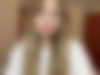 Live cam show with Maelle - Spank on Cam Slut