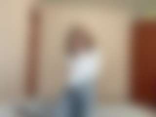 Maelle's Live Sex Cam Show