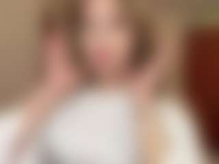 Maelle's Live Sex Cam Show