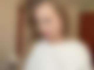 Maelle's Live Sex Cam Show