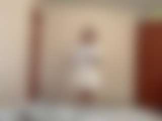 Maelle's Live Sex Cam Show
