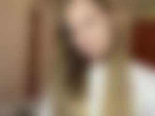 Live cam show with Maelle - Deepthroat on https://playwithruby.com