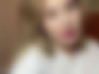 Live cam show with Maelle - Spank Blonde Hair on Camsoda