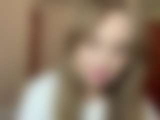 Maelle's Live Sex Cam Show
