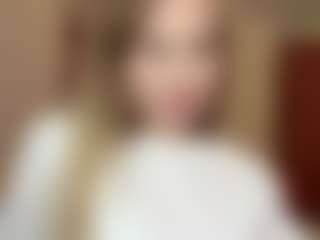 Maelle's Live Sex Cam Show