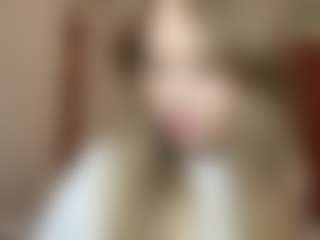 Maelle's Live Sex Cam Show