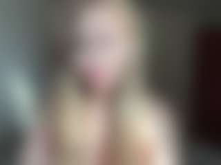 Maelle's Live Sex Cam Show