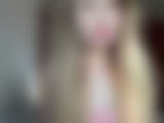 Maelle's Live Sex Cam Show