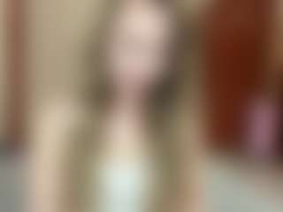 Maelle's Live Sex Cam Show