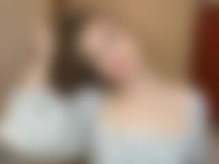 Live cam show with Maelle - Hairy Pussy Teen (18+) on Camsoda