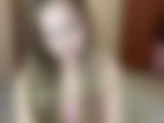 Live cam show with Maelle - Strip Blonde Hair on StripNow